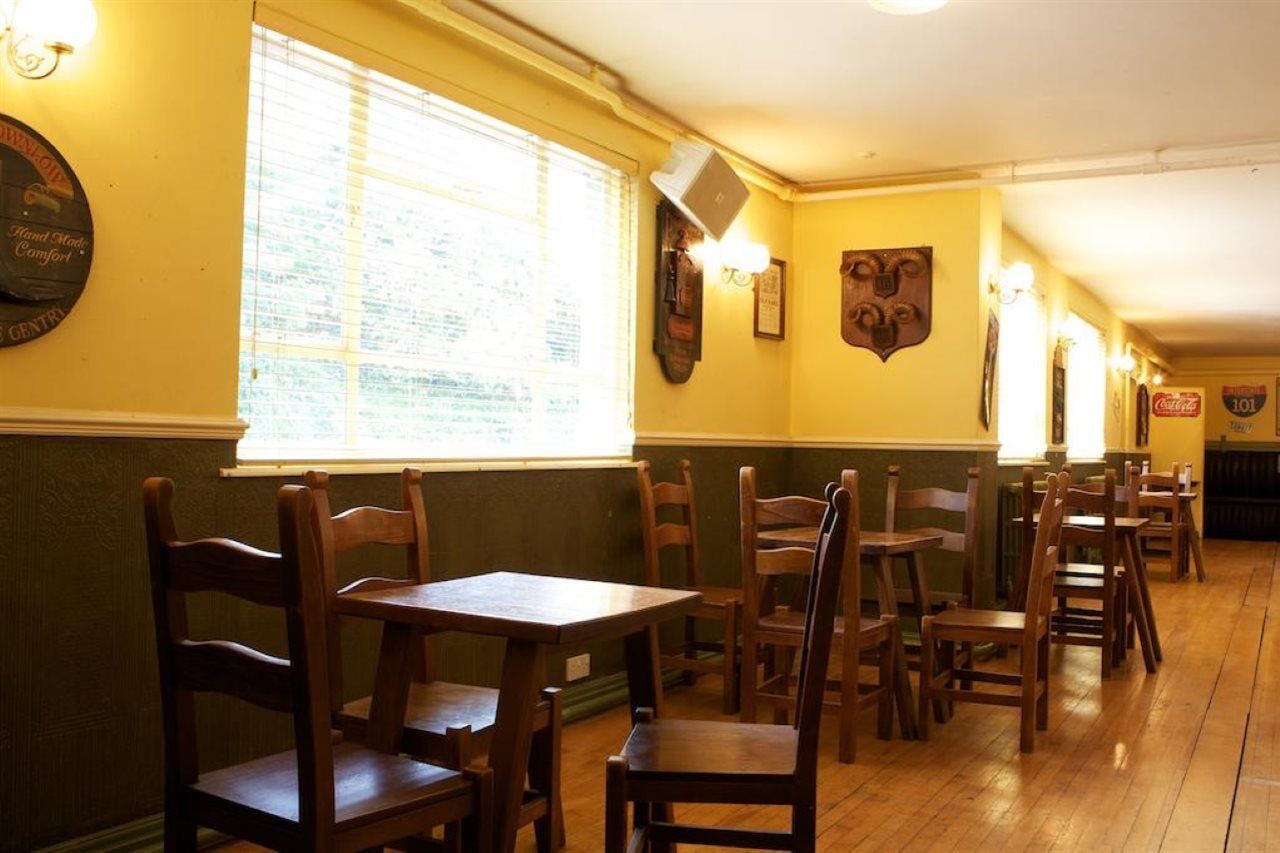 Radstock Hotel Near Bath المظهر الخارجي الصورة